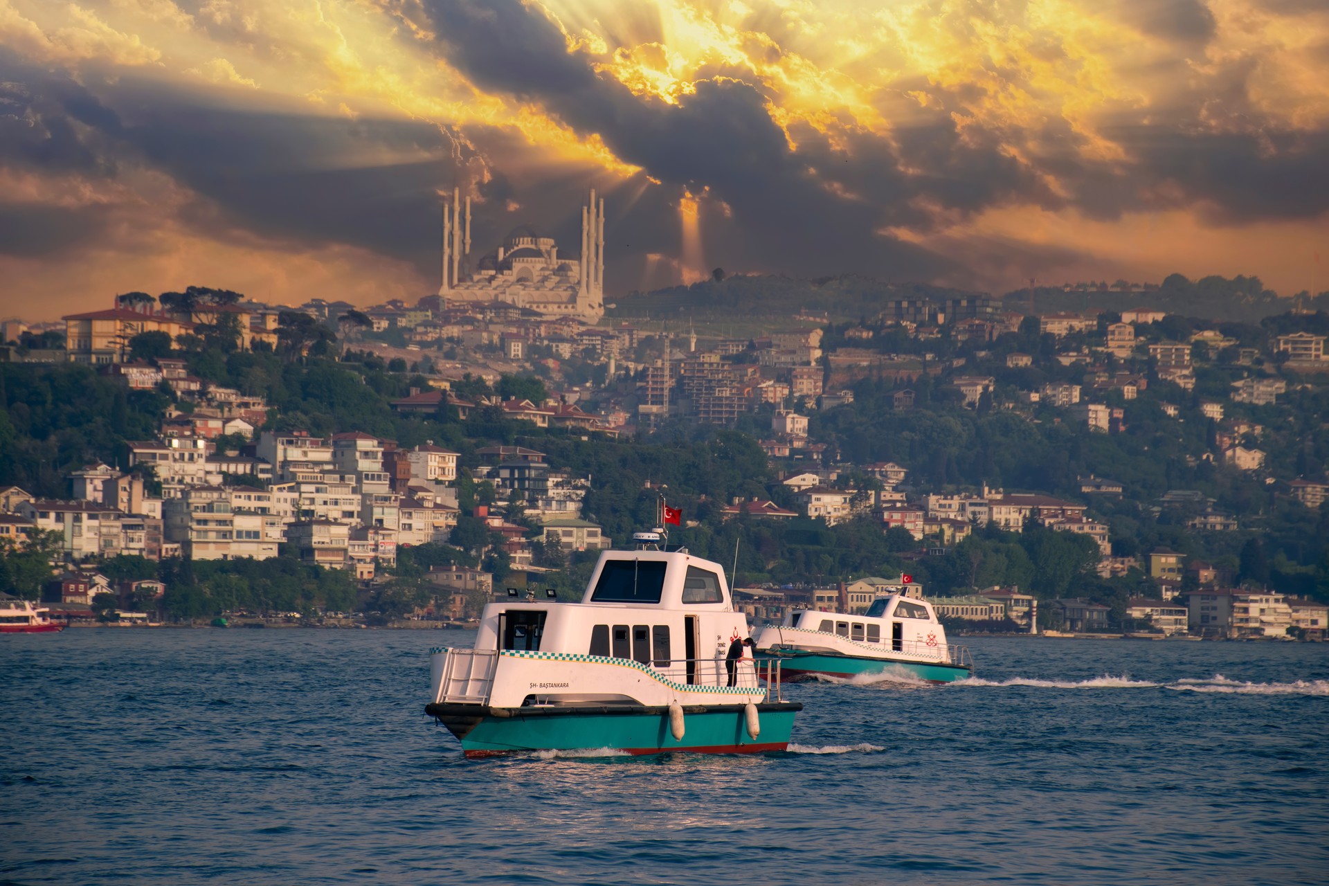 All you need to know about Istanbul sea taxis